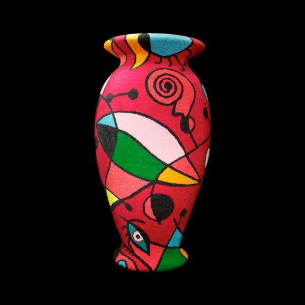 Choosing the right sculpture for decorating your home
