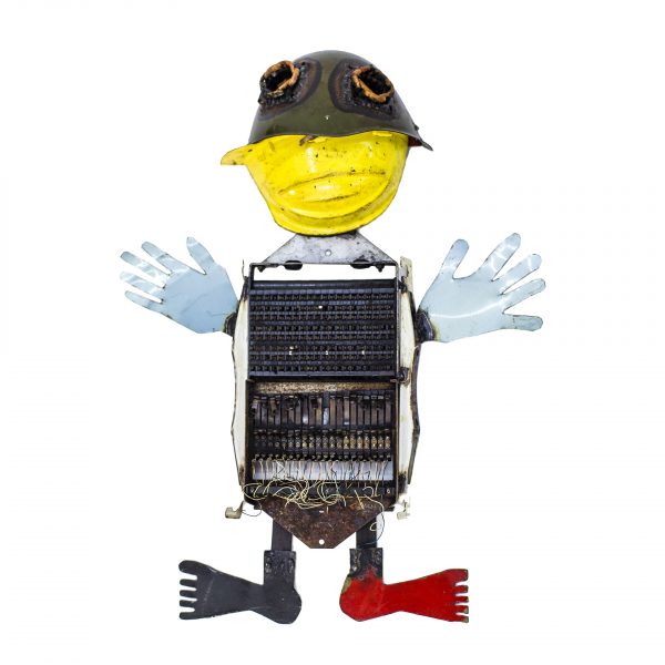 Mabunda's sculptures have gained international success. He was the first Mozambican artist at the Venice Biennale.
