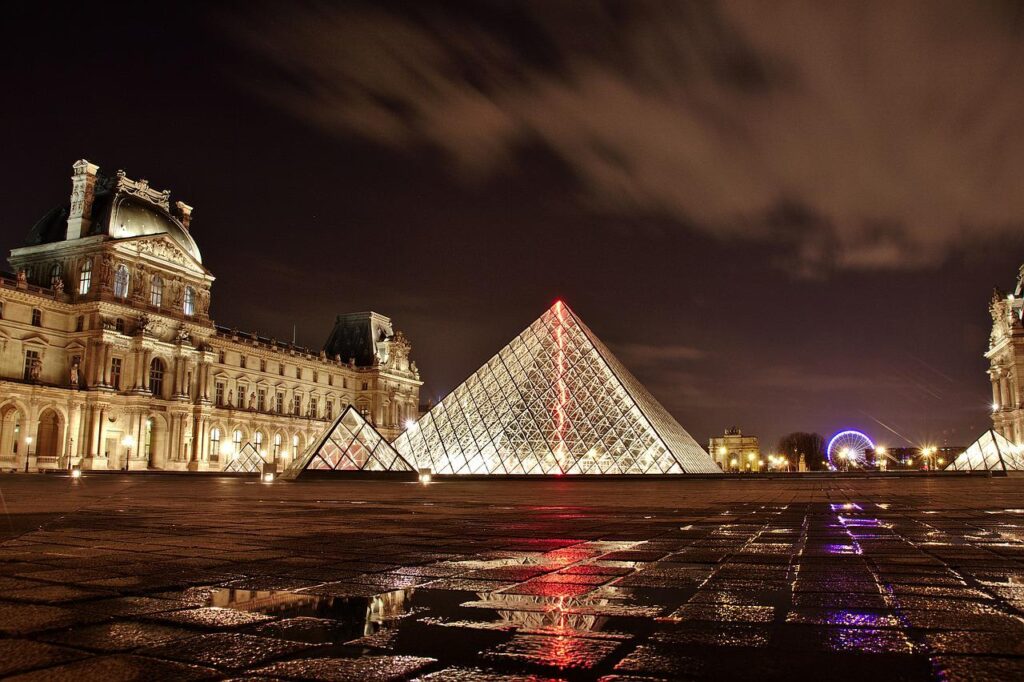 Louvre removes Sackler Name
